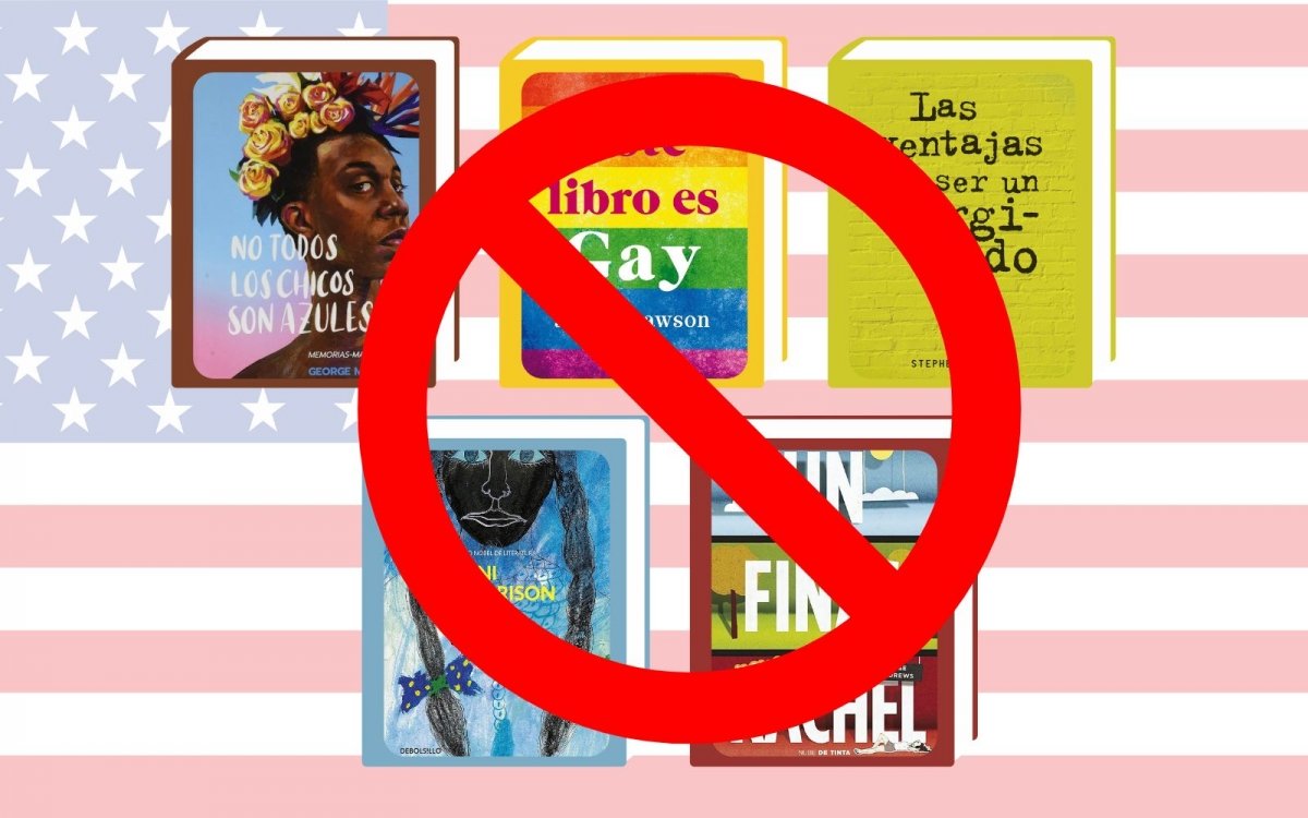 Libros censurados en Estados Unidos con símbolo de prohibición delante