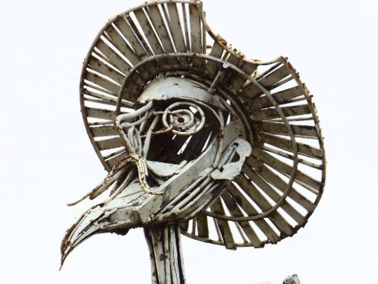 Escultura metálica de El Quijote.