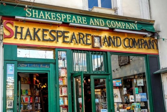 Entrada librería Shakespeare and Company
